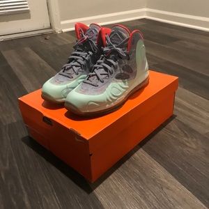 NIKE HYPERPOSITES- MINT GREEN